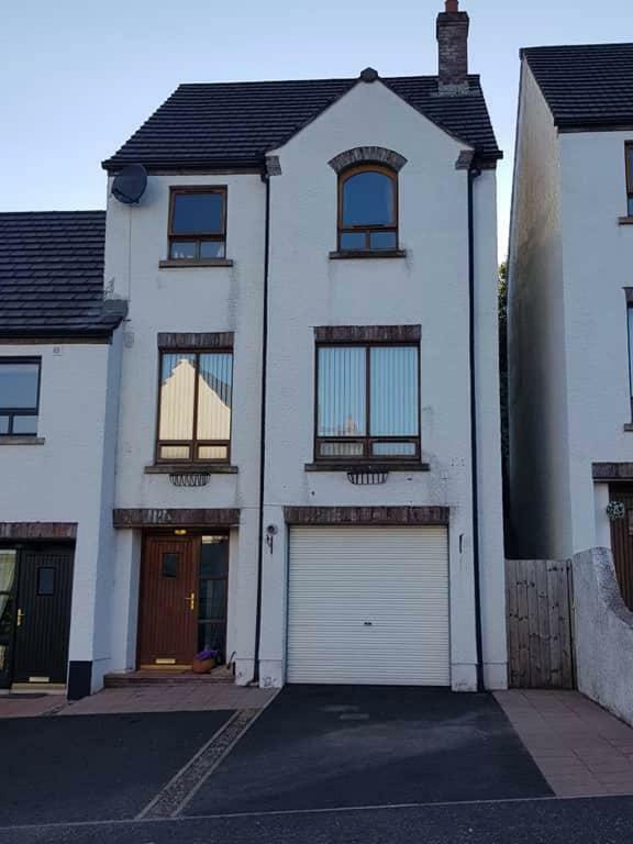 Villa Spire View Townhouse Ballycastle Exterior foto